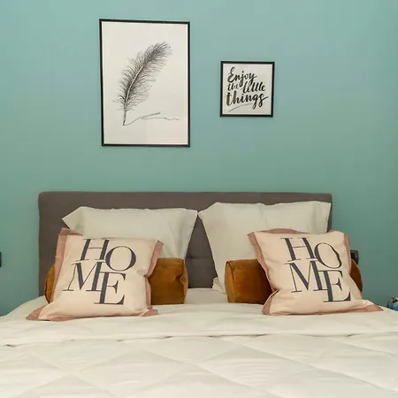 Petali Blu -appartamento Privato Con Parcheggio