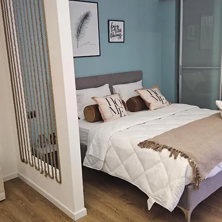 Lejlighed Petali Blu -appartamento Privato Con Parcheggio