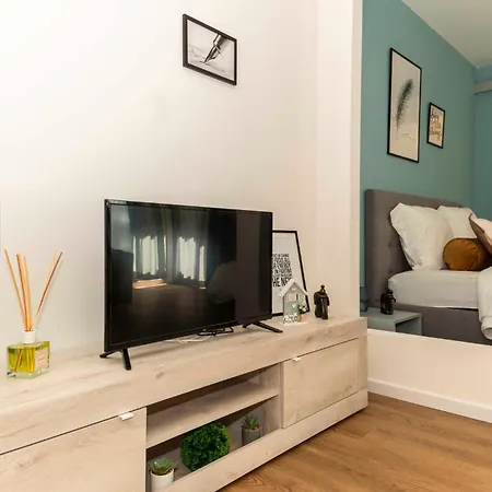 Petali Blu -appartamento Privato Con Parcheggio